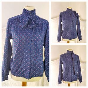Pan-ter VTG High Neck Paisley Blouse Size 9/10 (Large)